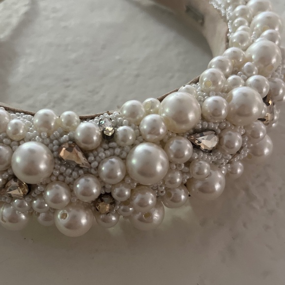 Deepa Gurnami pearl headband - Picture 1 of 3